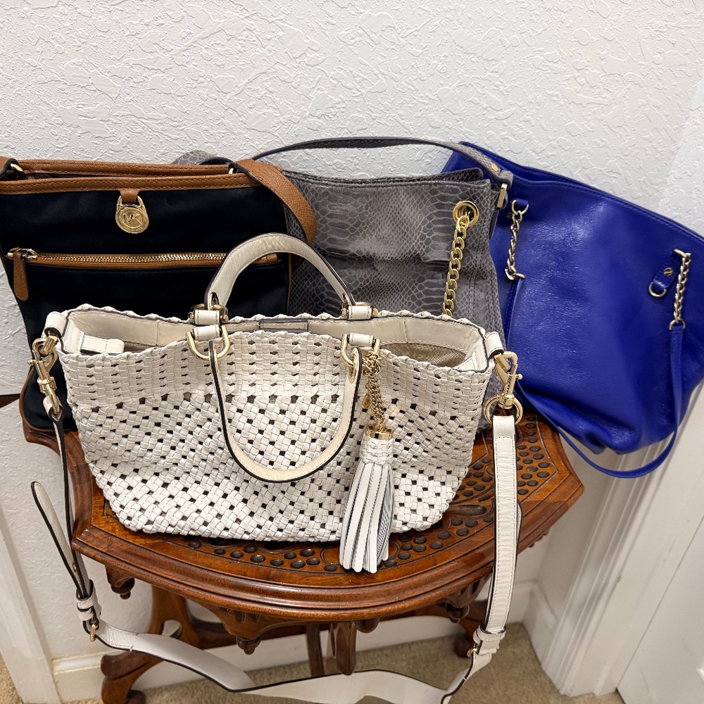 Michael Kors Designer Handbag Bundle – 4 Stylish Bags, Excellent‎ Condition